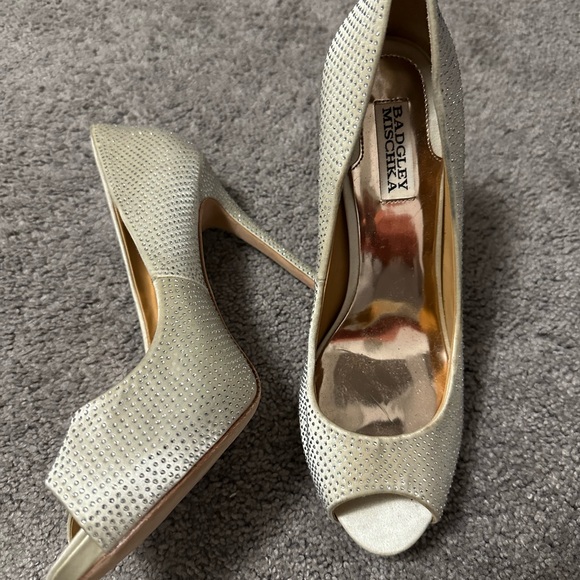 Badgley Mischka Sparkling White Heels - Picture 1 of 3